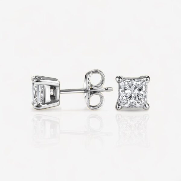 Princess Cut Diamond Solitaire Stud Earring
